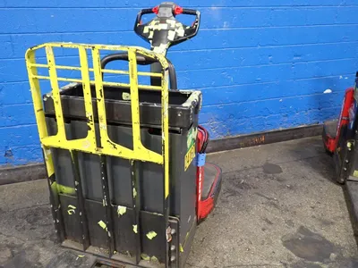 USED THE RAYMOND CORPORATION 8410