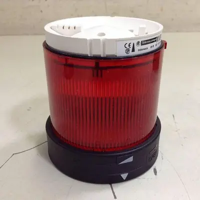 NEW TELEMECANIQUE XVB C34