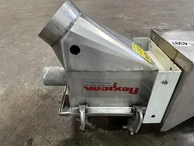Flexicon Hopper