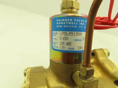 Honeywell Skinner LP5LR5150N Solenoid Valve 3-Way NC 125V 5-150 PSI 3/4" NPT