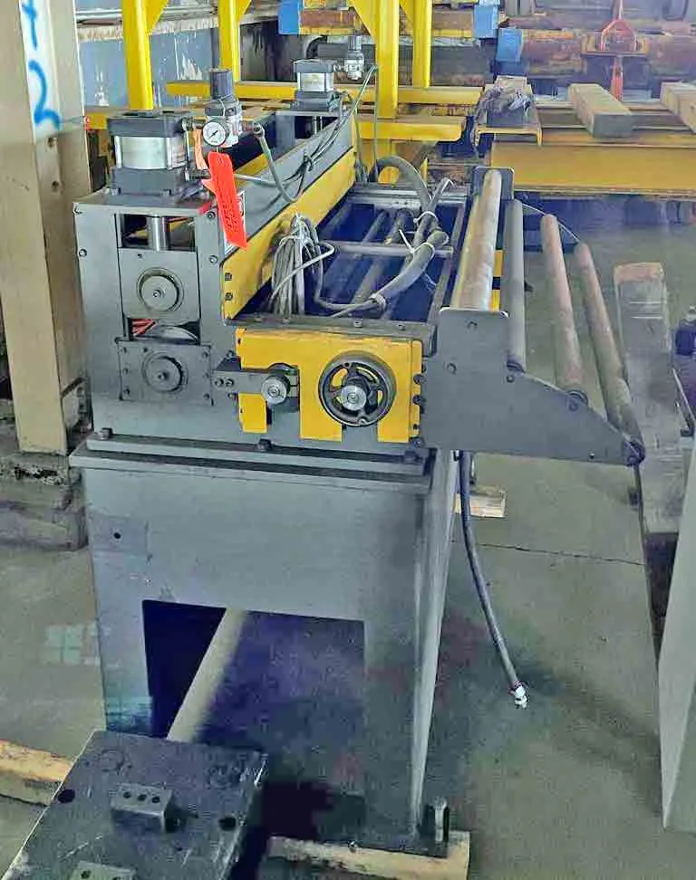 Feeder, Servo, G. Macicania, 48" x 0.075"