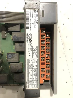 USED ALLEN BRADLEY 1746-OX8