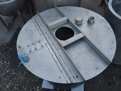 350L S/S Enclosed  Portable Tank