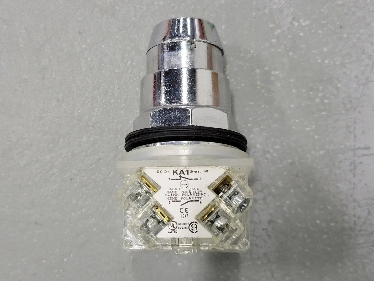 2- Position Momentary Selector Switch