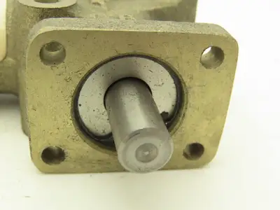 Andantex NJ 07712 R3103 Anglgear Drive 1:1 Ratio, Type 3-way 2-Output Shafts