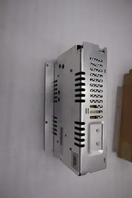 NEW LAMBDA SWS150-5 POWER SUPPLY 100-240VAC 2.1A INPUT 5VDC 30AMP STOCK H1260