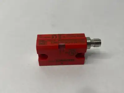 Used EUCHNER MULTICODE RFID SAFETY SWITCH M8 8-PIN Relays & Switches | Maverick Industrial Sales #1106400