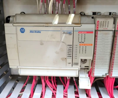 USED DOYLE DOYLE HDP-300-100-4570-20-LT-PLC PRESS