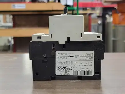 USED SIEMENS 3RV1021-1HA10