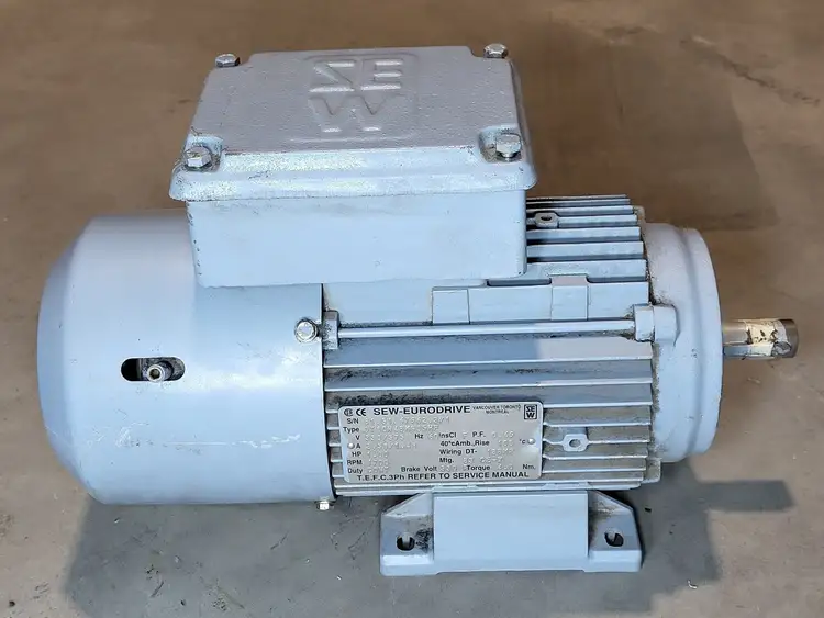Used SEW-EURODRIVE DT80N4BMG05HF Motors (misc) British Columbia CA | Lenmark #246414