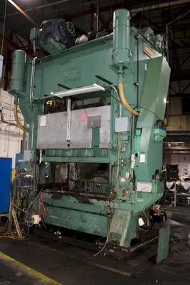 USED 1997 MINSTER 400 TON SSDC PRESS