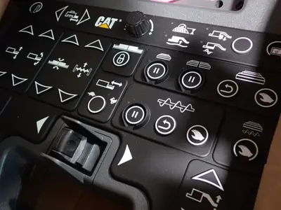 NEW CAT 5516331