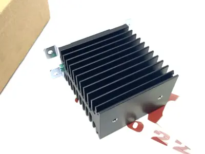 USED OPTO 22 HEATSINK BLOCK ASSEMBLY, FOR SOLID STATE RELAY
