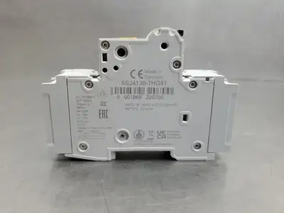 USED Siemens 5SJ4130-7HG41 Circuit Breaker, 230VAC, 1P, 30A w/5ST301.AS