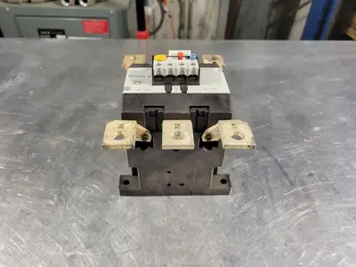 USED MOELLER Z5-160/FF250
