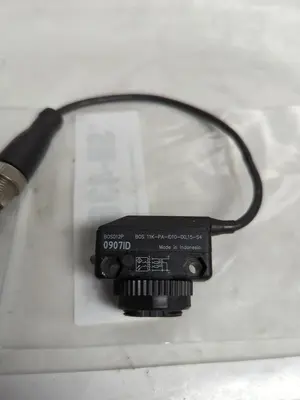 Used BALLUFF BOS 11K-PA-1D10-00 15-24 Sensors | Surplus Asset Holdings #1206430