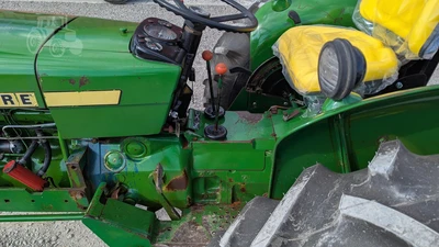 USED 1976 JOHN DEERE 2040
