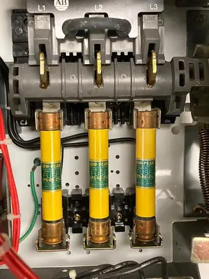 Used ALLEN-BRADLEY 2112B-BDB-6P-17-24R-41-111 X Starters | Surplus Asset Holdings #1204409