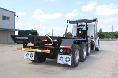 New | in-Stock 2027 PETERBILT 548 Rolloff Trucks Texas US | Roll Off Truck World #1492013