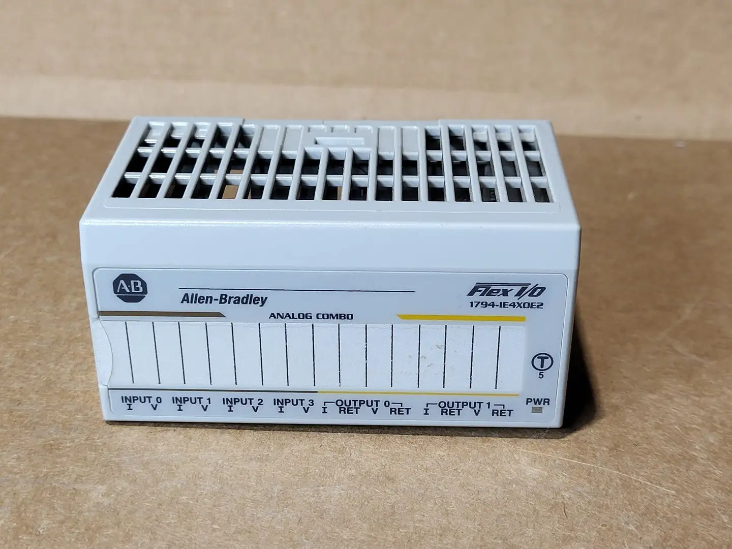 USED ALLEN-BRADLEY 1794-IE4X0E2