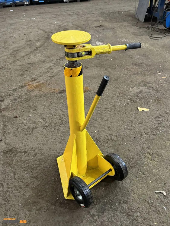 Used _UNKNOWN_ _UNKNOWN_ Jack Lifters Michigan US | Miedema Asset Management Group #1319881