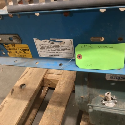 Hytrol SN: 457492 Driven Belt Conveyor – Gravity Roller Conveyor
