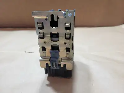Used TELEMECANIQUE LR2 D3359 Switchgears British Columbia CA | Lenmark #1436086