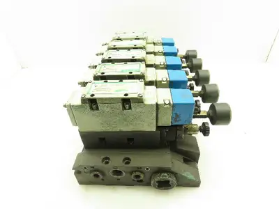 Numatic I23BA400MP00061 Pneumatic Solenoid Valve Assy 24V w/I23RS100JP00000 Reg.