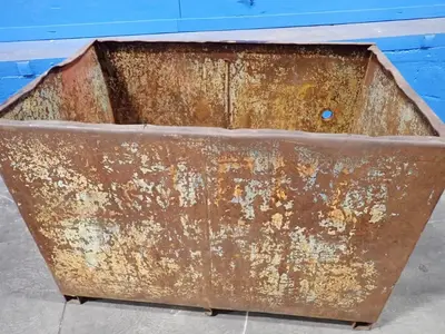53" X 33" X 35" Metal Tote