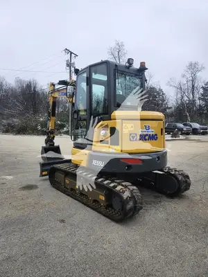 USED 2021 XCMG XE55U