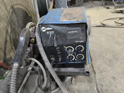 Miller Deltaweld 652 Welder w/ 60 Series Wire Feeder (LOCATION: Batavia, OH)