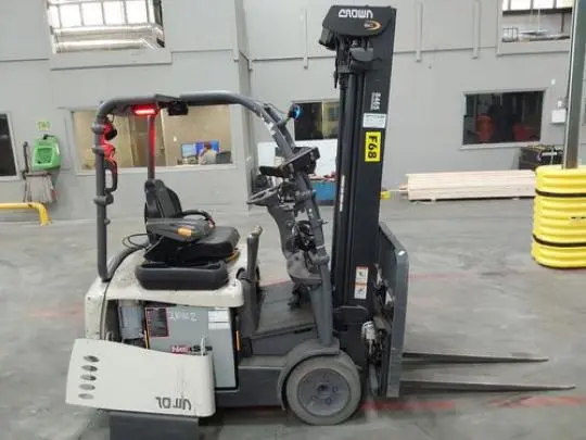 Used 2022 CROWN SC5225-35 3-Wheel Stand up Electric Counterbalance Forklifts | Russell Equipment #723891