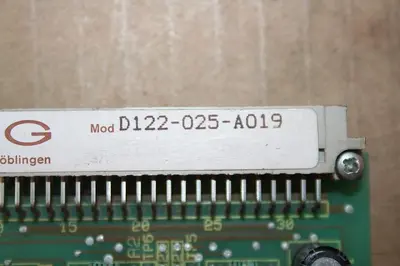 USED MOOG D122-025-A019