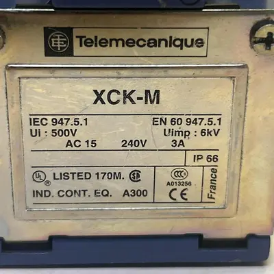 USED TELEMECANIQUE XCK-M