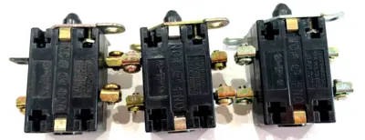 NEW LOT OF 3 GENERAL ELECTRIC CR2940U201 CONTACT BLOCK