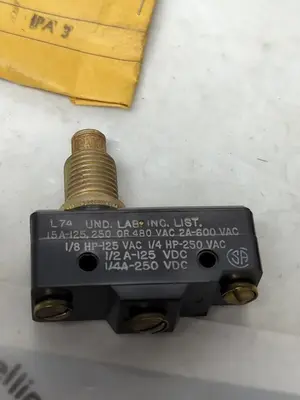 New | in-Stock HONEYWELL BZ-2RQ68 Miscellaneous Equipment (Electrical & Power) Ohio US | Surplus Asset Holdings #1209758