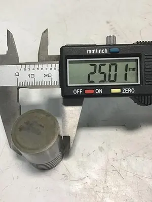 USED VICKERS 25-D10-30