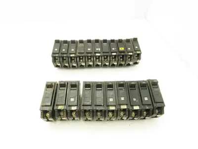 General Electric THQB1120 Circuit Breaker 1-Pole 20A Bolt-In 120/240V Lot of 21