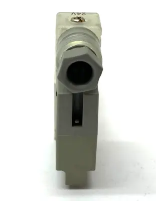 SYJ712M-5DZ-01 | SMC  Solenoid Valve 3-Port 0.15~0.7MPa - New Other