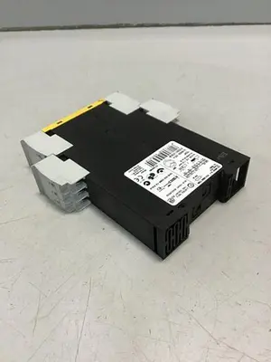 USED SIEMENS 3TK2821-2CB30