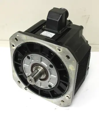 USED YASKAWA SGMD-32AWA-YR12