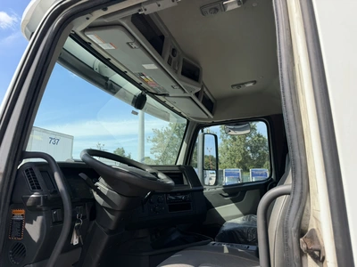 Used 2020 VOLVO VNL Conventional trucks Indiana US | Miedema Asset Management Group #1414643