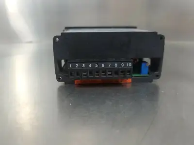 RED LION CONTROLS APLVA400 MODEL: APLVA 2E