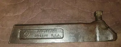 USED ARMSTRONG 83-095