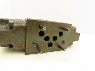 Used HUSKY HYDROLUX MOOG _UNKNOWN_ Valves/Fittings | Arrow Industrial #623535