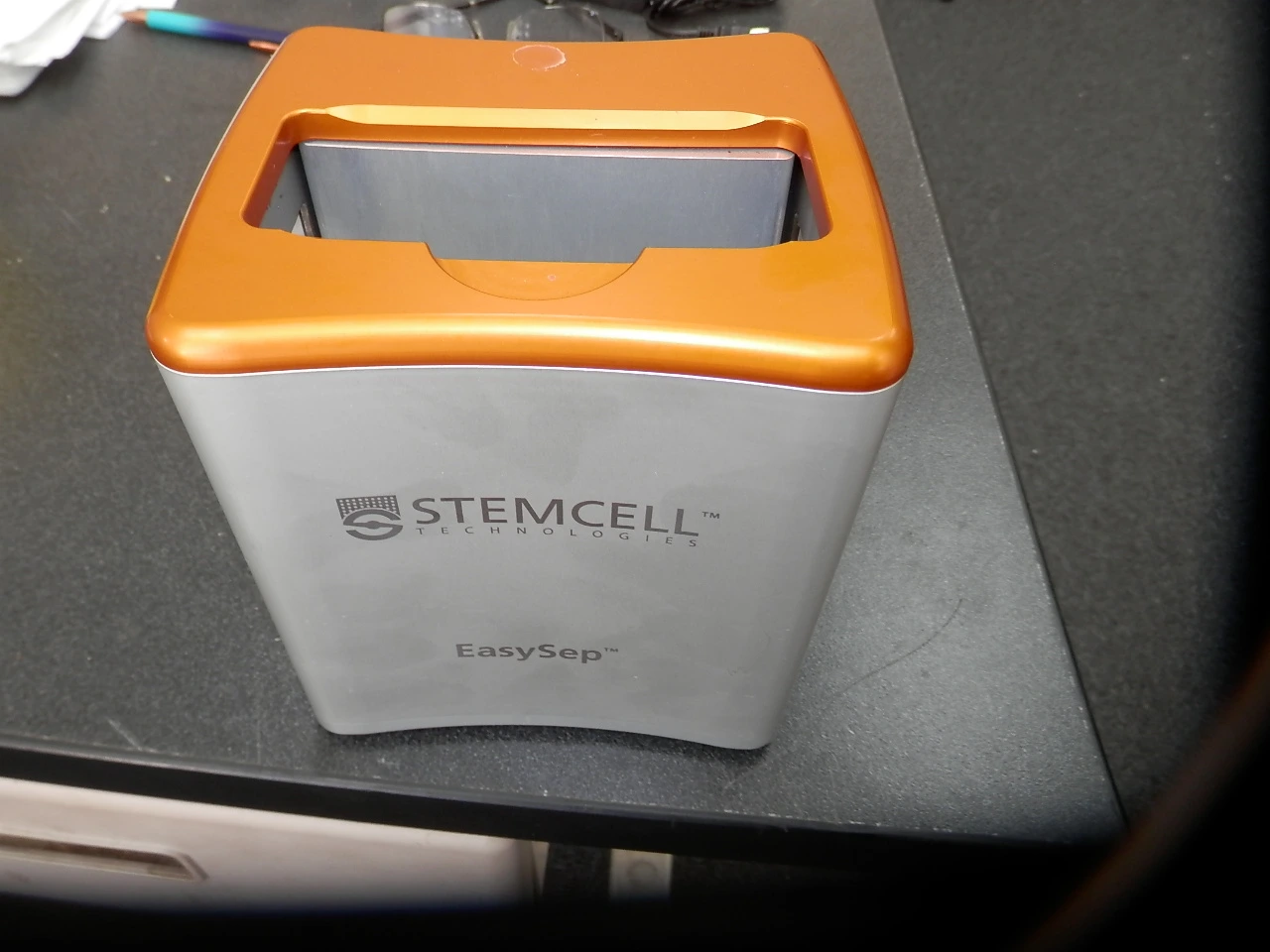 Used _UNKNOWN_ _UNKNOWN_ Magnetic Separators California US | Biotech Equipment Sales #1464776