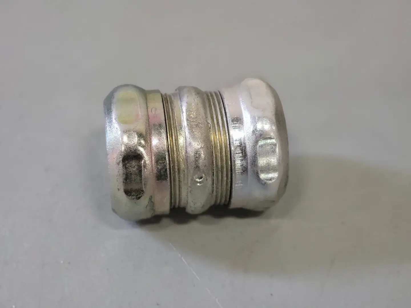 1 1/4" Rain Tight EMT Compression Type Conduit Coupling