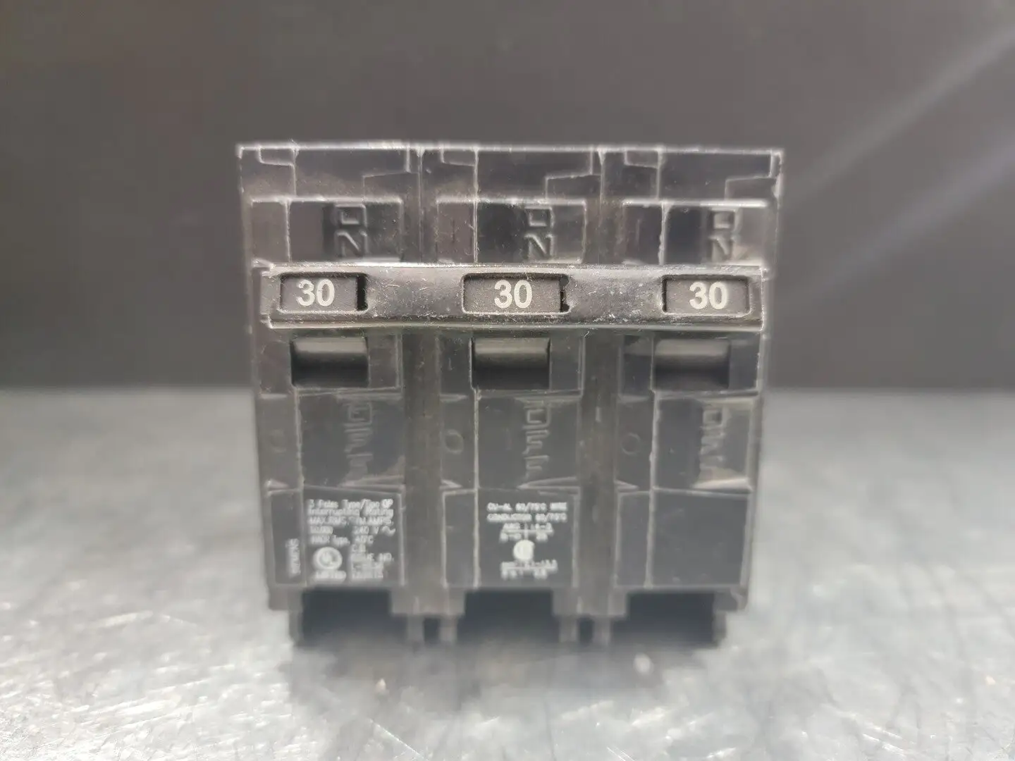 USED SIEMENS QP330