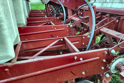 Used 1984 INTERNATIONAL 800 CYCLO AIR PLANTER Planters Michigan US | Proxy Equipment #1385117