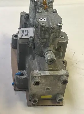 Used PARKER L6558910253 Solenoid Valves Ohio US | Surplus Asset Holdings #1290403